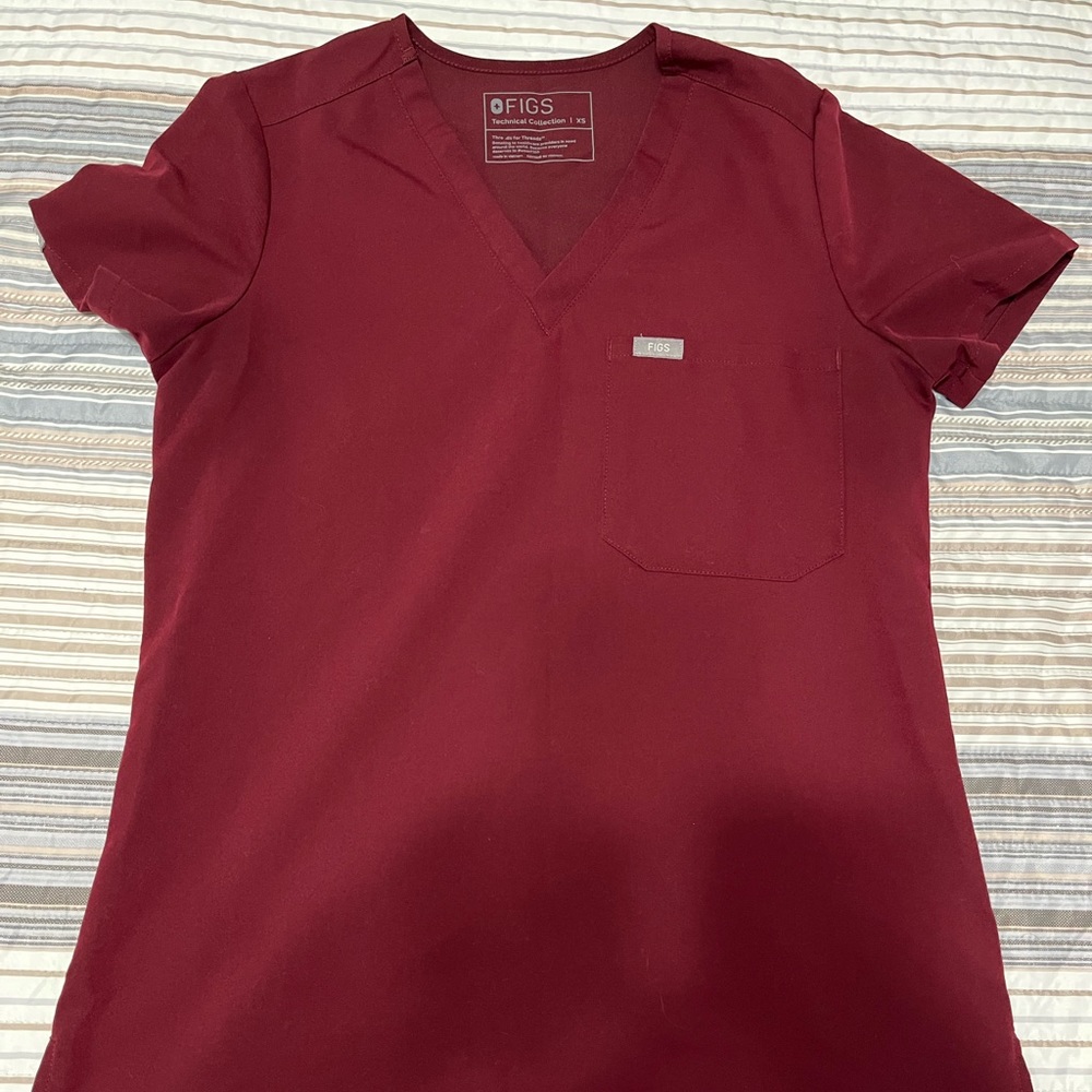 Figs Catarina One-Pocket Scrub Top Burgundy Used XS
